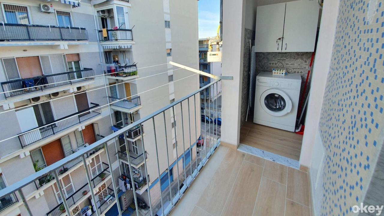 Blue Sky Rooftop Rooms - Bari Policlinico Bagian luar foto