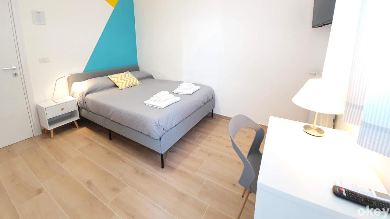 Blue Sky Rooftop Rooms - Bari Policlinico Bagian luar foto
