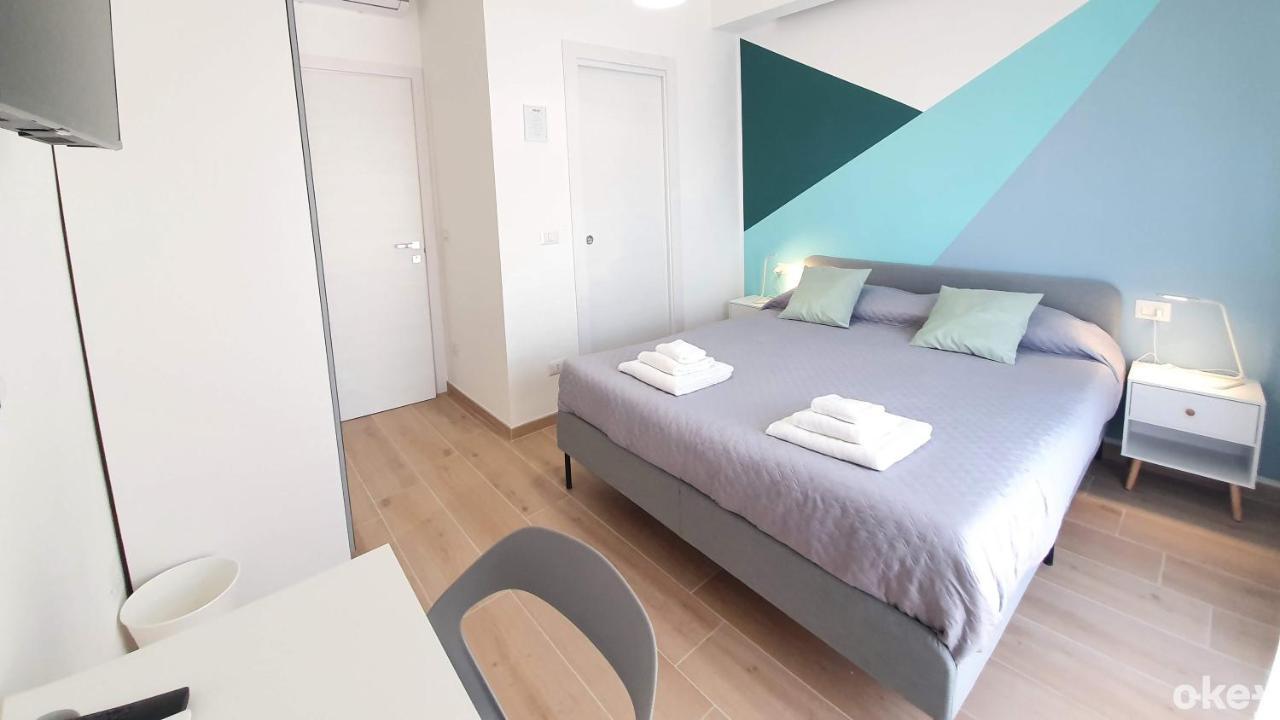 Blue Sky Rooftop Rooms - Bari Policlinico Bagian luar foto